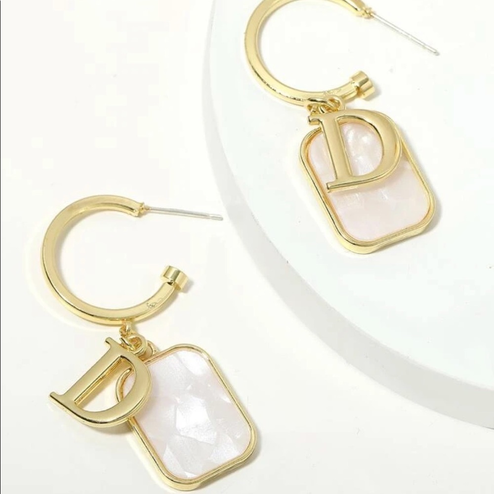 Dior Vibes Drop Earrings D